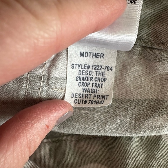 Mother The Shaker Chop Cropped Pants Green Gray Camouflage Pockets Size 25 - Picture 9 of 9